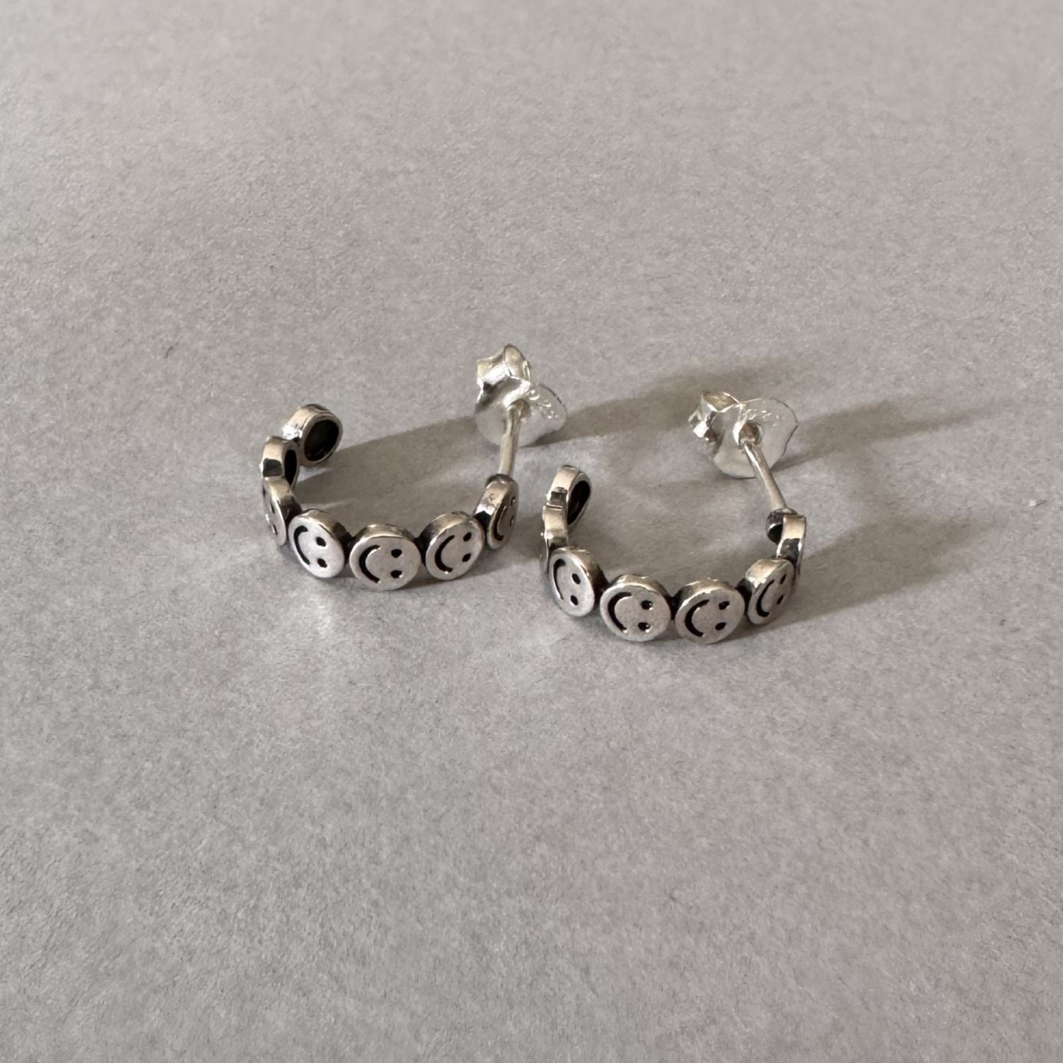 Smiley Earrings in sterling silver