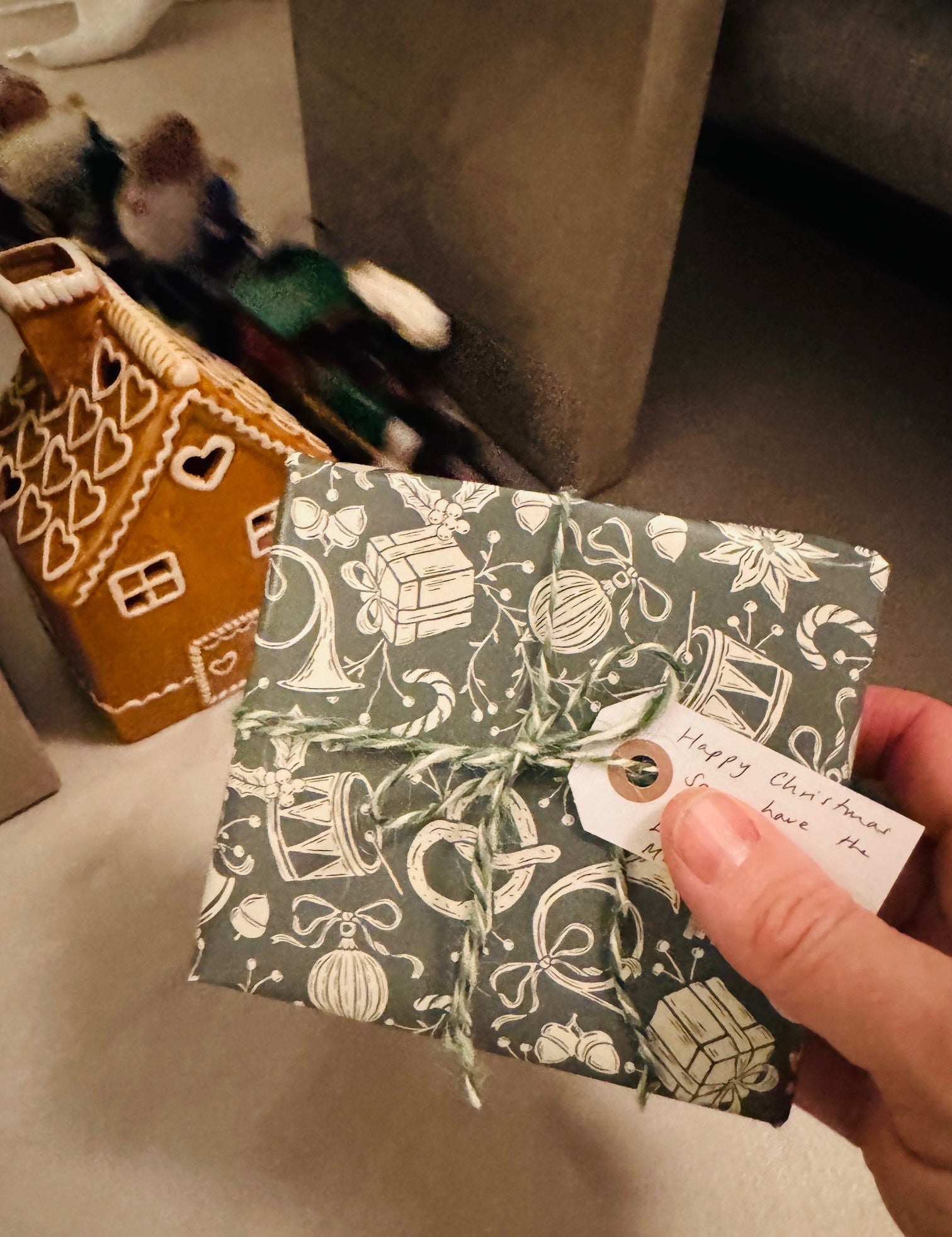 TempGiftWrap.jpg