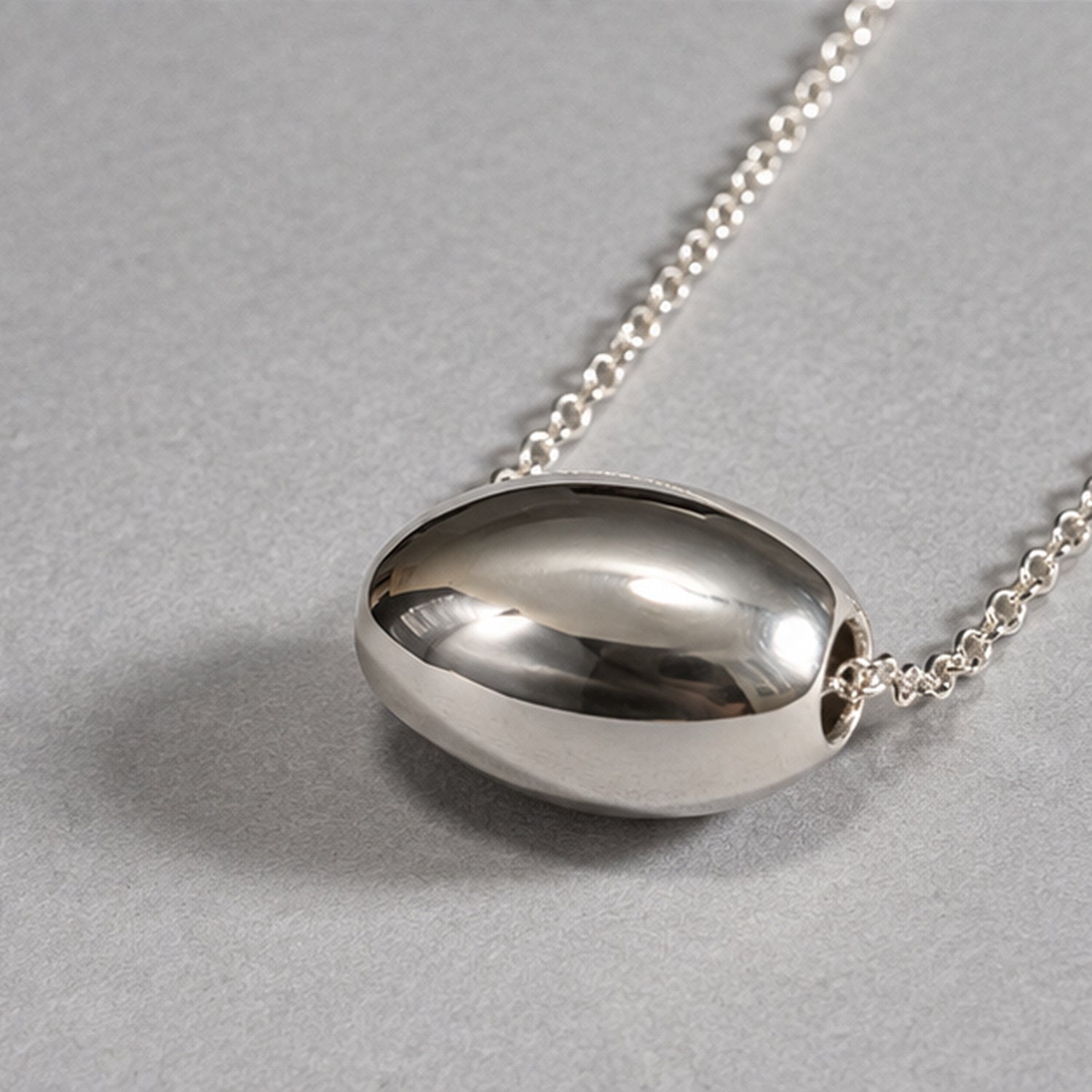 Olive Necklace close up